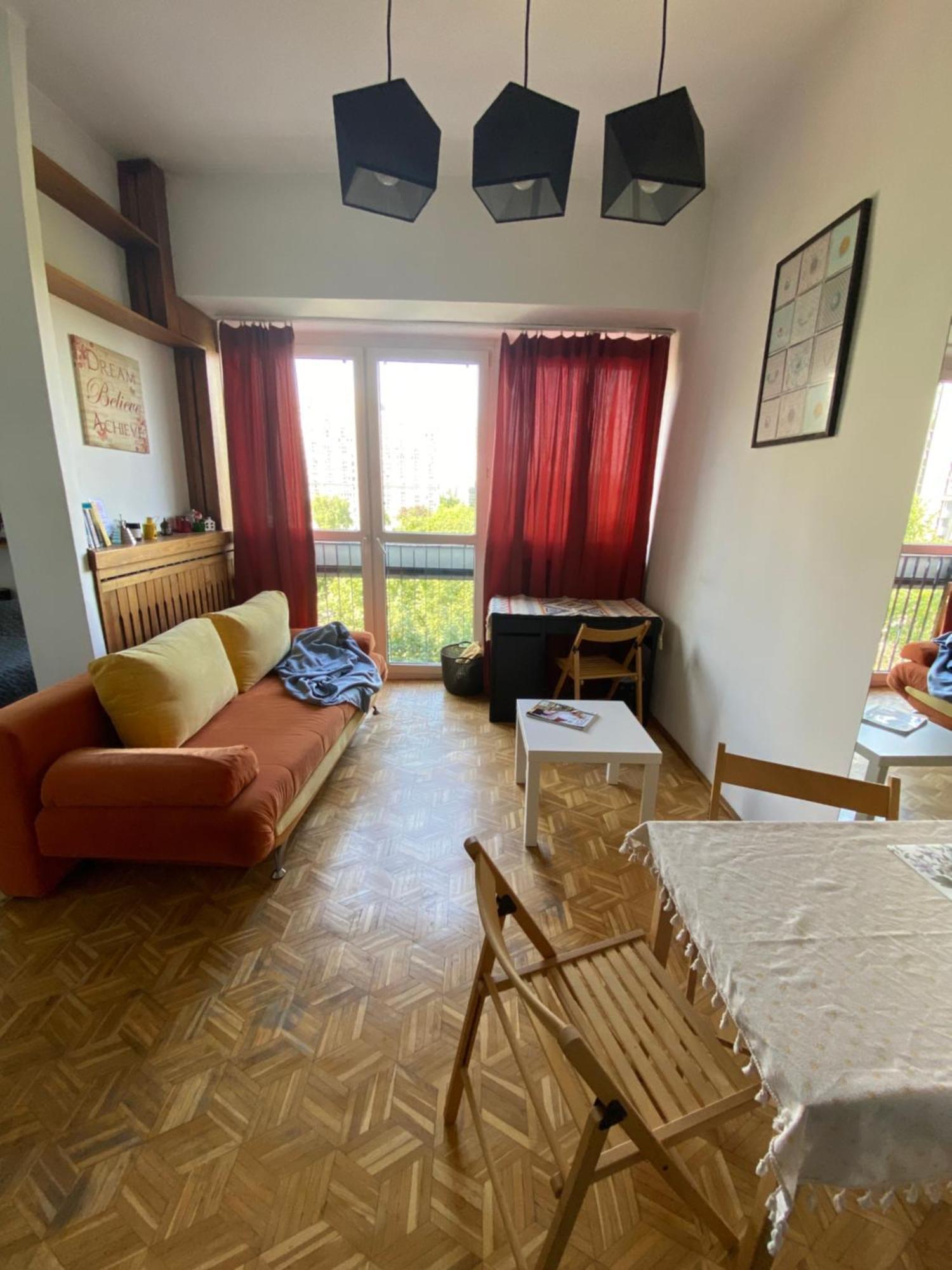 Ohmyhome - Sunny Apartment In City Center Varsó Kültér fotó